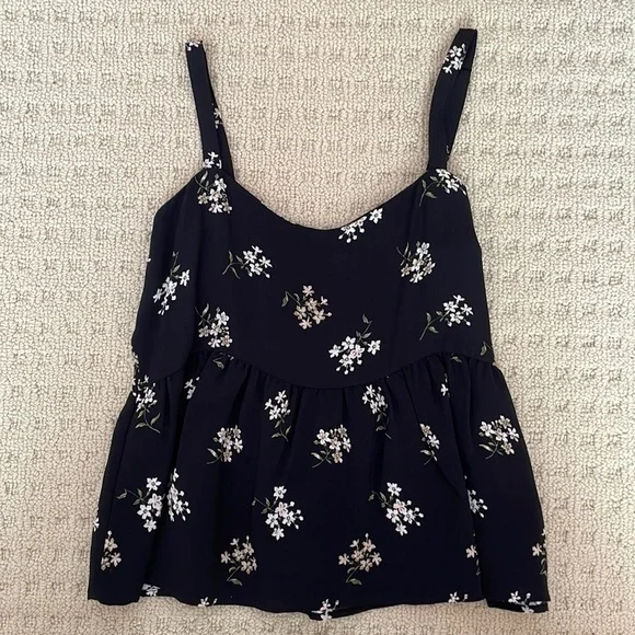 Hollister Floral Peplum Top - Picture 2 of 5